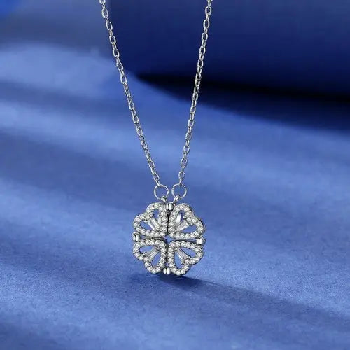 Carlidana Transform Luxury Fashion Four Leaf Clover Transformer