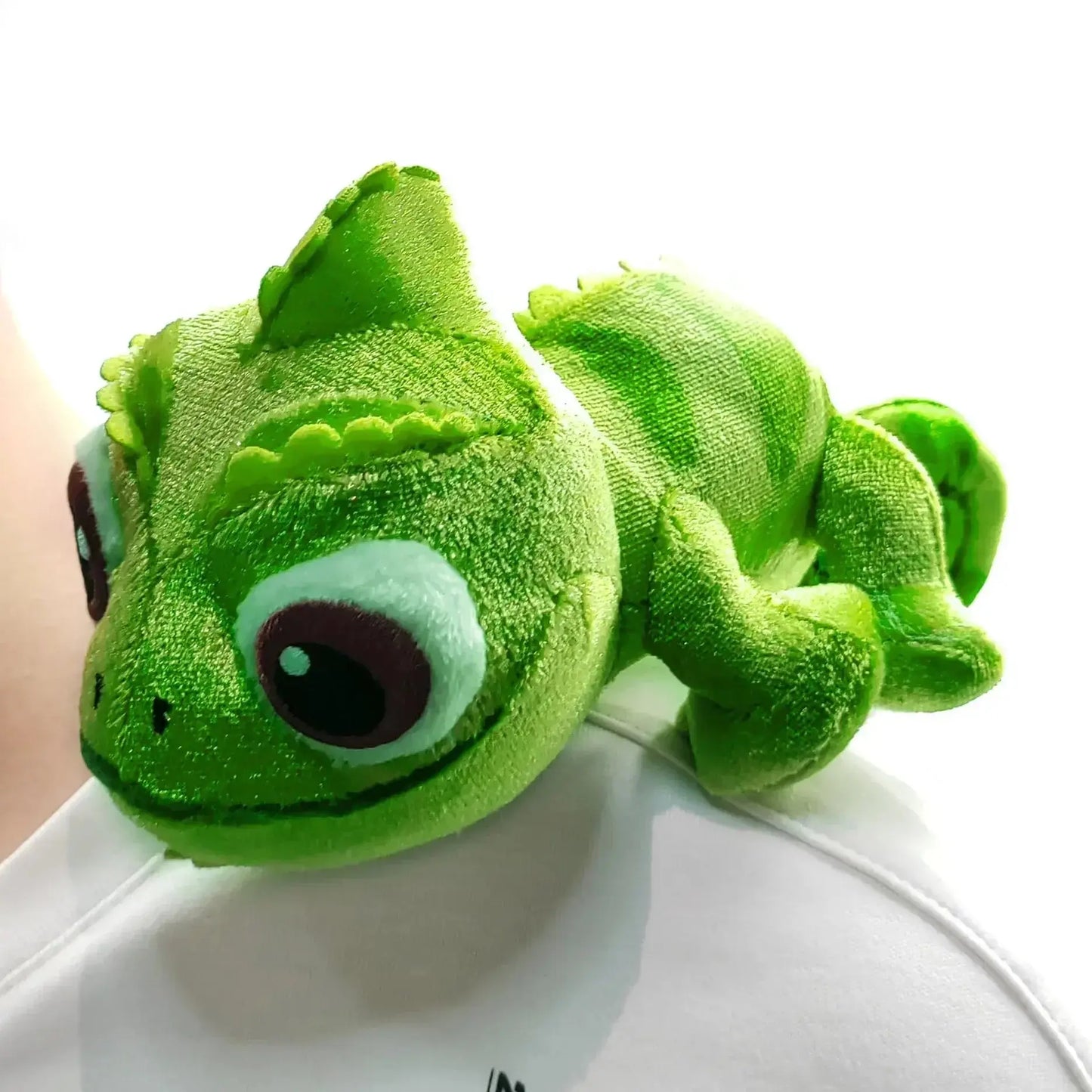 Stock Cartoon Chameleon Plush Toys Soft Stuffed Animals Plushie Toys Pascal Rapunzel Shoulder Decor Fun Toy Girl Kid Xmas Gifts Almond Toy Store