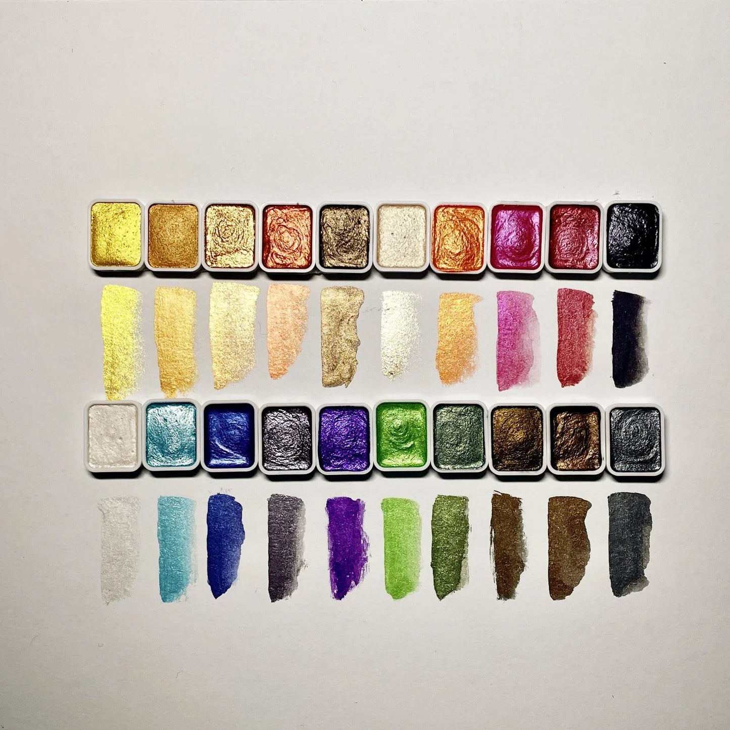 Endless Creativity: Shifting Watercolor Painting Set for Artists of All Levels