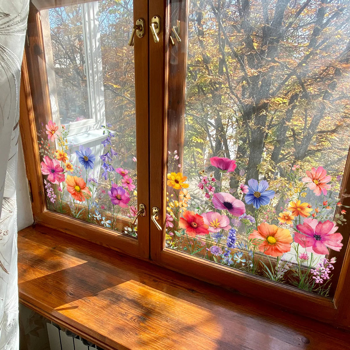 BloomView: Vibrant Privacy, Stunning Decor