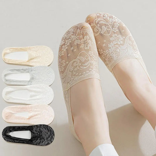 Fashion No-Show Socks – Lace Edge & Non-Slip Comfort!