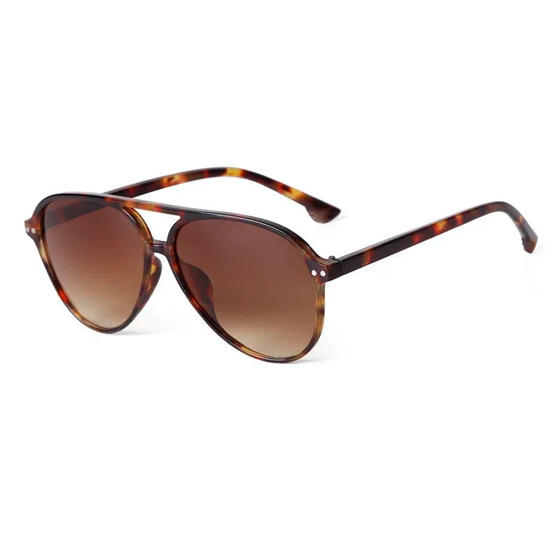 Brown Square Frame Brown Lens Polarized Sunglasses UV 400 Protection 棕色方形框棕色鏡片偏光太陽眼鏡 KCSG2255