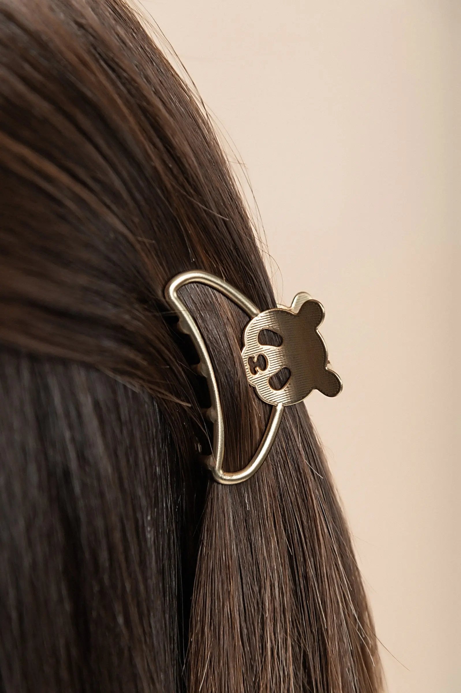 Hair clip, ART839, gold color Scarlet Chaos