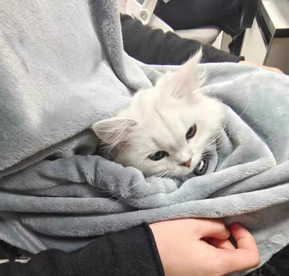 Cozy Kitten and Puppy Pet Carrier Apron Cat Apron with Hanging Chest Bag and Cat Sleep Function