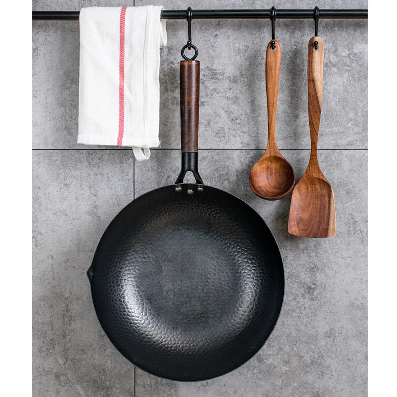 Konco Pure Iron wok de hierro fundido Sartén sin revestimiento Uso general para cocina de gas e inducción 32cm Sartén china wok Utensilios de cocina