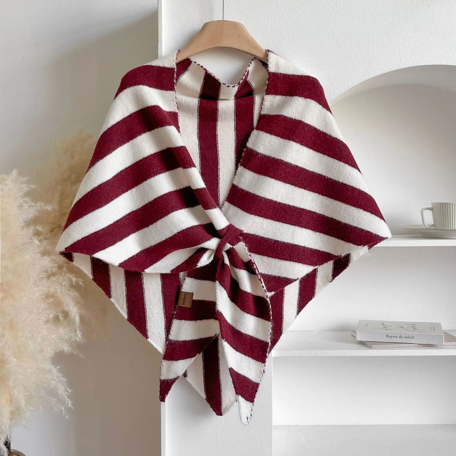 CozyCharm™ Scarf – Effortless Style, All-Day Comfort