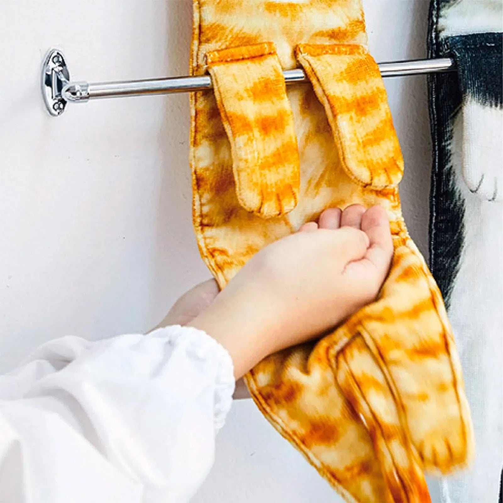 CatCling™ Funny Hanging Hand Towel 🐱😂