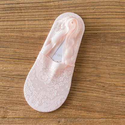 Fashion No-Show Socks – Lace Edge & Non-Slip Comfort!