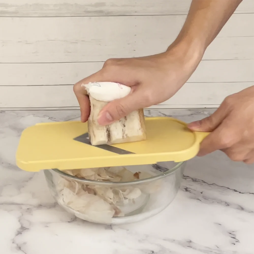 Rebanador de mandolina multiuso - Cuchilla en V de acero inoxidable, con cepillo de limpieza, agarre cómodo, fácil de limpiar, para cocina, vegetales