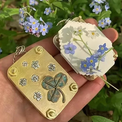 Bloom Forever: Handmade Micro Flower Press Kit