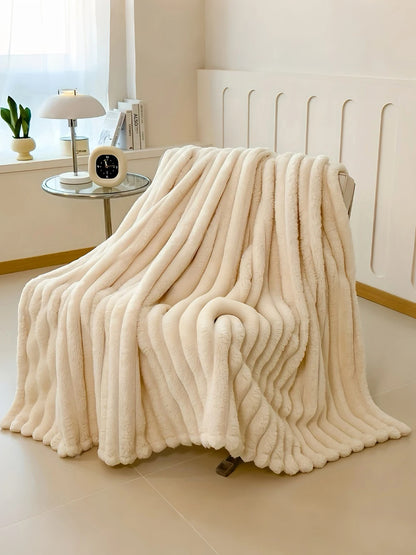 MarshmallowHug™ – Ultra-Soft Winter Fur Blanket