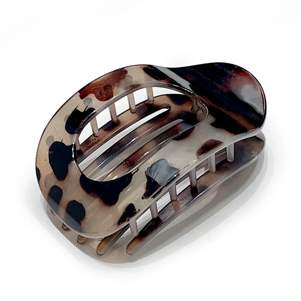 Sleek & Strong Claw Clip – No Bump, All Grip!