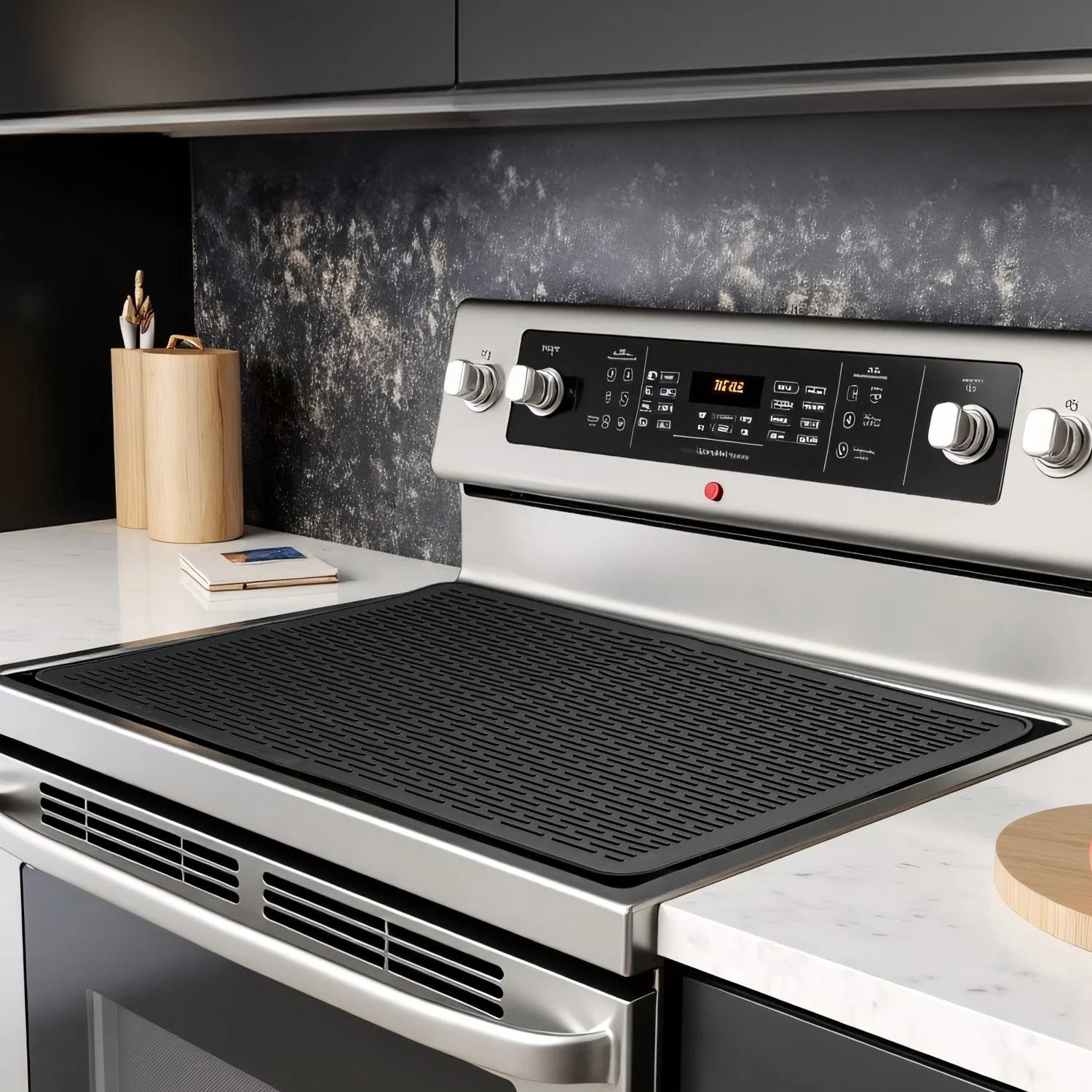 HeatGuard™ Silicone Stove Cover 🔥🛡️