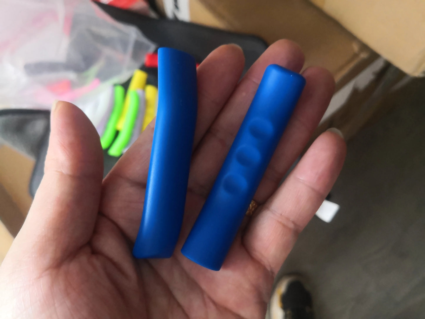 1 Pair Silicone Bicycle Lever Grips Protectors Anti-Skid Bike Brake
