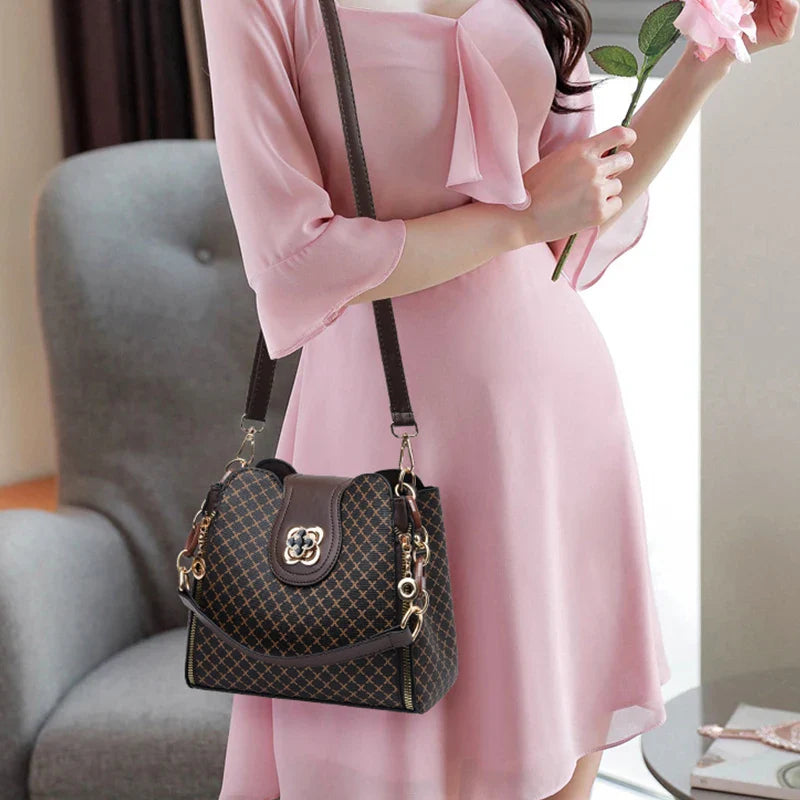 New Women Handbag Bag Luxury Design Bucket Shoulder Crossbody Bag Flip Check Print Large Capacity Single Shoulder Straddle Bag Yogodlns Outlet Store
