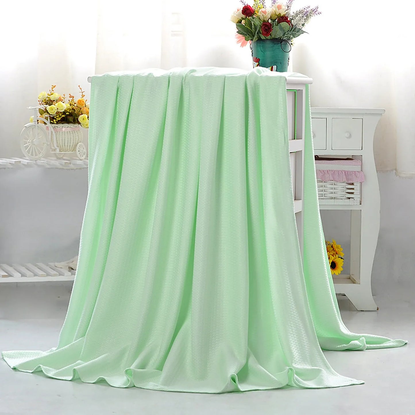 Cooling Blanket Summer Cool Quilt Home Air Conditioner Quilt Bamboos Fiber Heat  Absorption Light Thin Breathable Skin-friendly