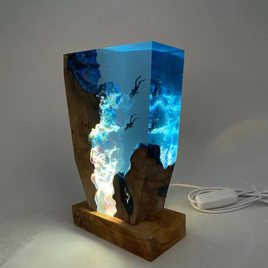 [Funny] Ocean karst cave Diver night light LED Light Action Figure Collection model home decoration Ornaments kids birthday gift Kidstoy 2015 Store