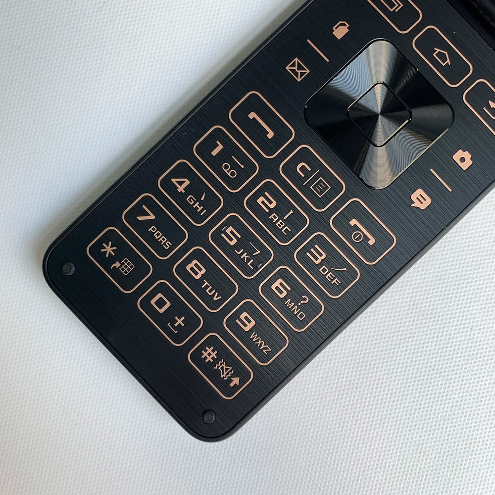 SeniorEase™ Flip Phone 🔊 — Simple Use, Powerful Sound