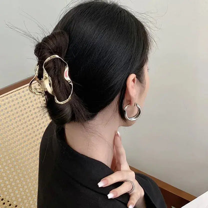 Hair clip, ART839, gold color Scarlet Chaos