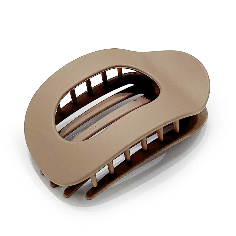 Sleek & Strong Claw Clip – No Bump, All Grip!
