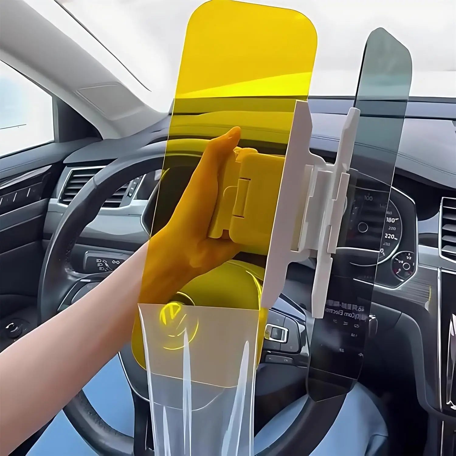 ClearDrive™ Visor Shield 🌤️ — Day & Night Anti-Glare Protection