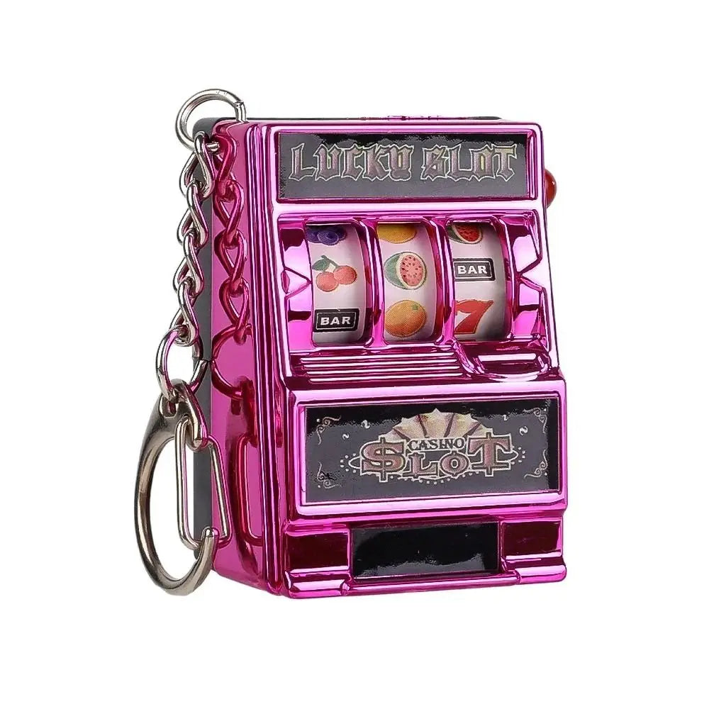 Llaveros de máquina tragamonedas de mini juegos de azar Máquina recreativa creativa de bolsillo con frutas Lucky Jackpot Gadget Juguete antiestrés Divertidos juegos Llavero