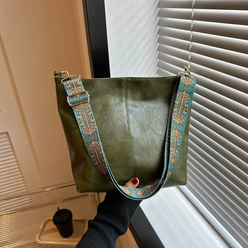 Classic Soft PU Leather Handbag Women Single Shoulder Crossbody Bags For Woman Large Capacity Bucket Bag Fashionable Women's Bag