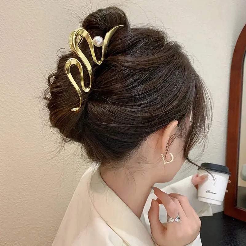 Hair clip, ART839, gold color Scarlet Chaos