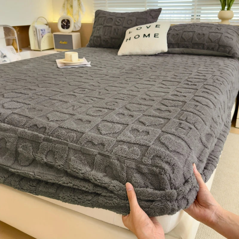 Luxury Milk Velvet Fitted Sheet – Ultra-Soft & Stylish Bedding Essential!