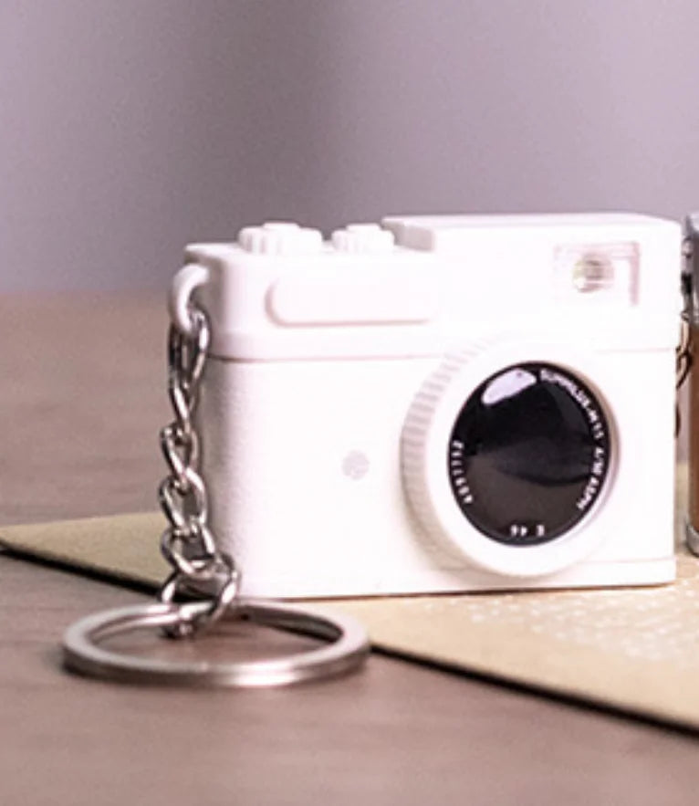 New Mini SLR Model Camera Keychain Car Key Ring  LED Flashlight Colorful  Key Chain Best Party Gift Jewelry Wholesale 17233