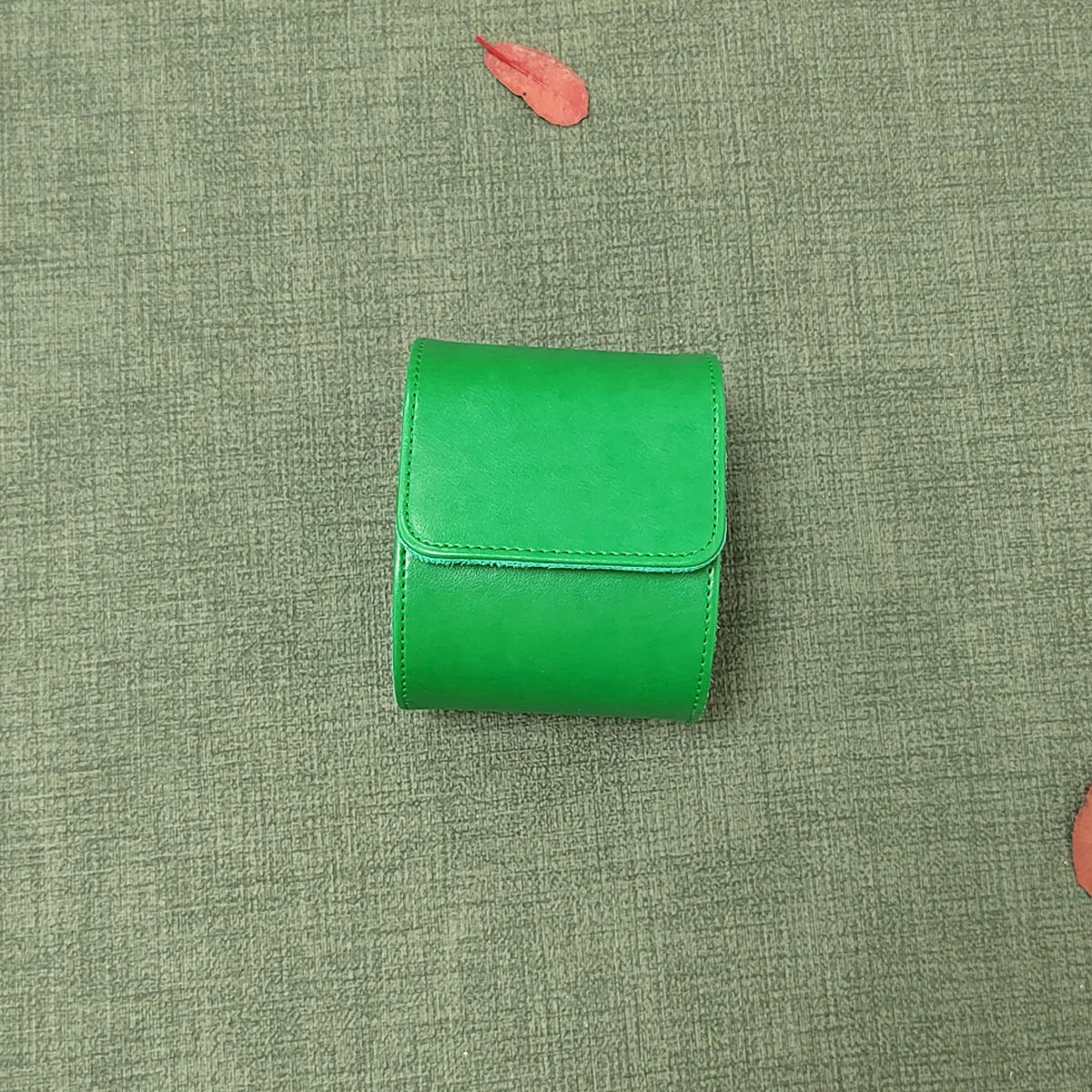 WatchGuard™ Vintage Roll Case 🛡️⌚ Protect Every Timepiece
