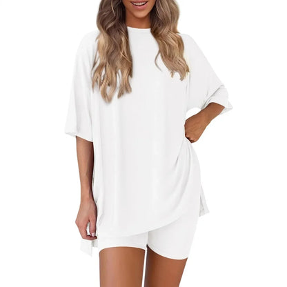Breezy Lounge Duo – Oversized Shirt & Shorts Set for Ultimate Comfort!