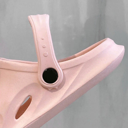 Fashion Women Slippers New Summer Slippers Outdoor Beach Slippers Classic Soft Men Garden Slippers Home Men Clogs Slippers