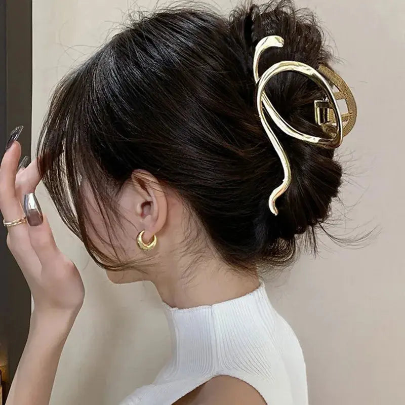 Hair clip, ART839, gold color Scarlet Chaos