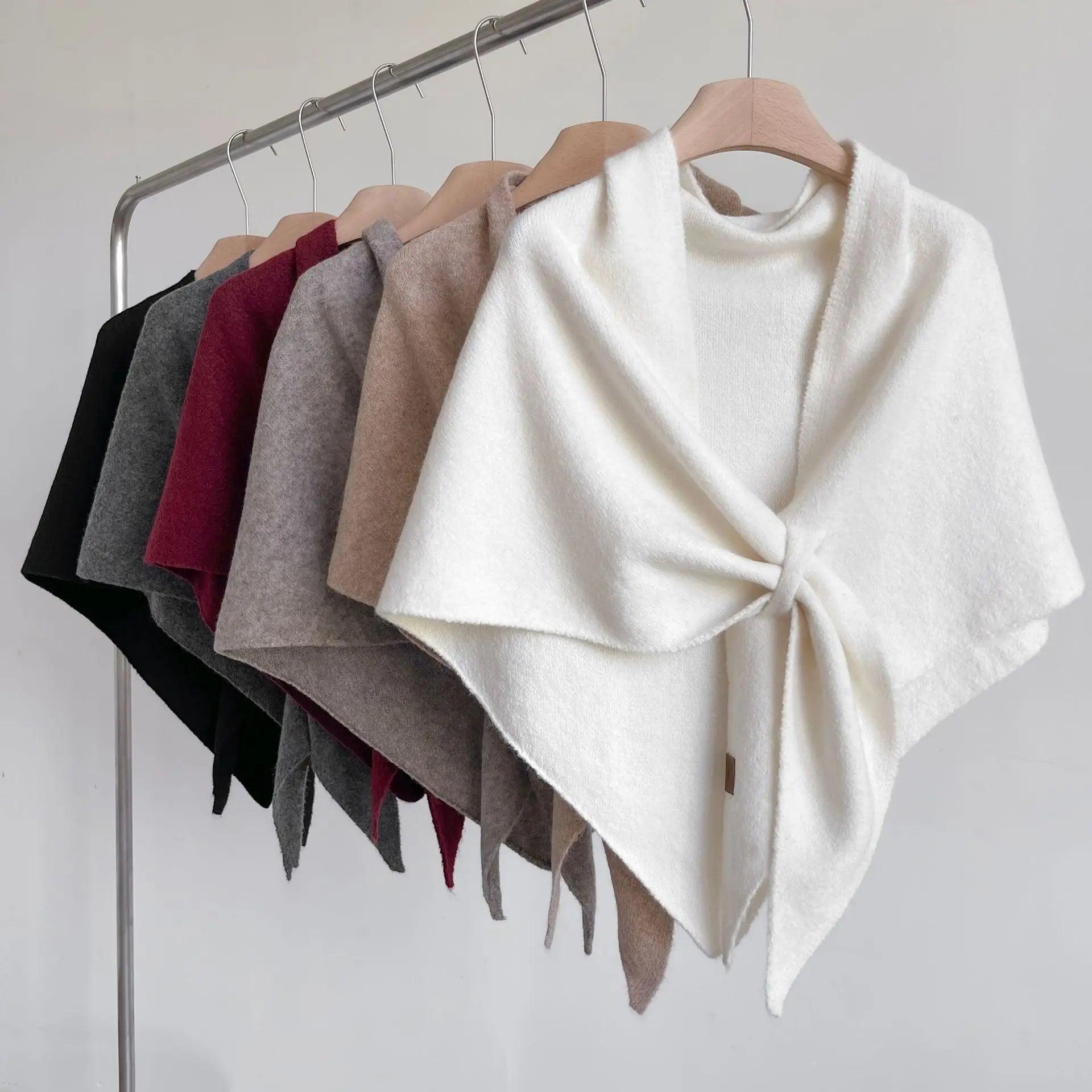 CozyCharm™ Scarf – Effortless Style, All-Day Comfort