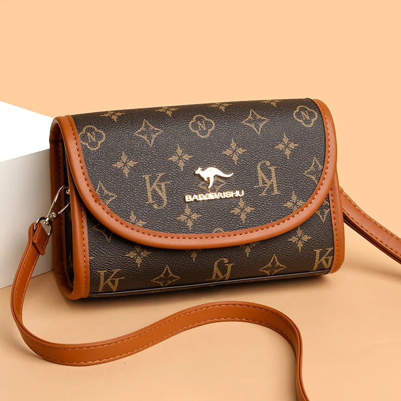 2025 Spring and Summer New High-end Bag Women's Trendy Retro Printed Letters Versatile Messenger Small Square Bag