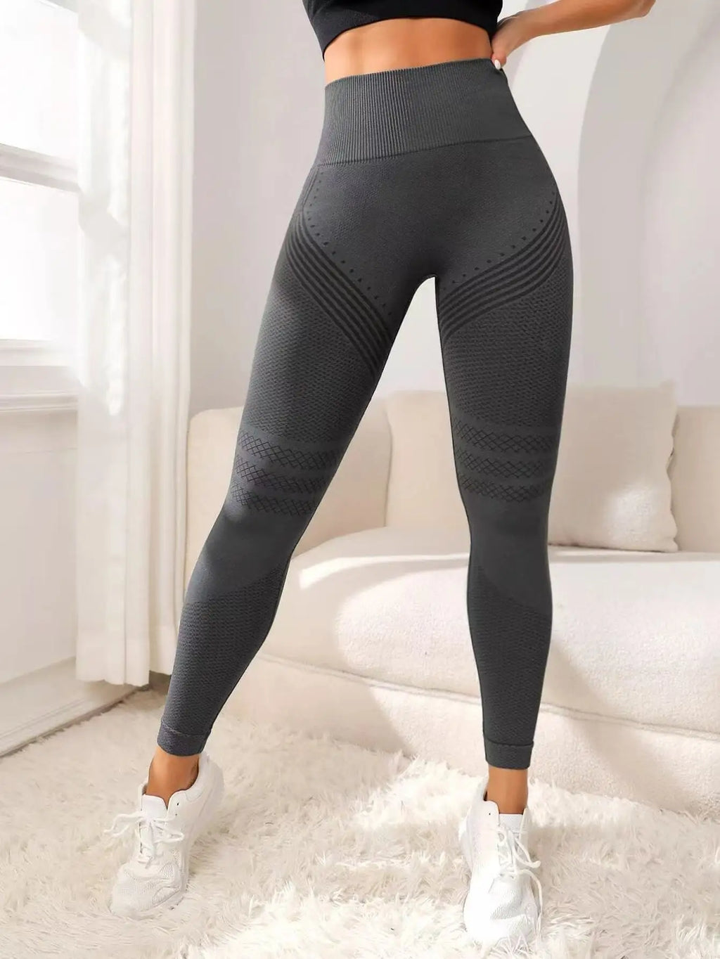 FlexLift™ Yoga Leggings 🧘‍♀️✨ — Sculpt, Stretch & Shine