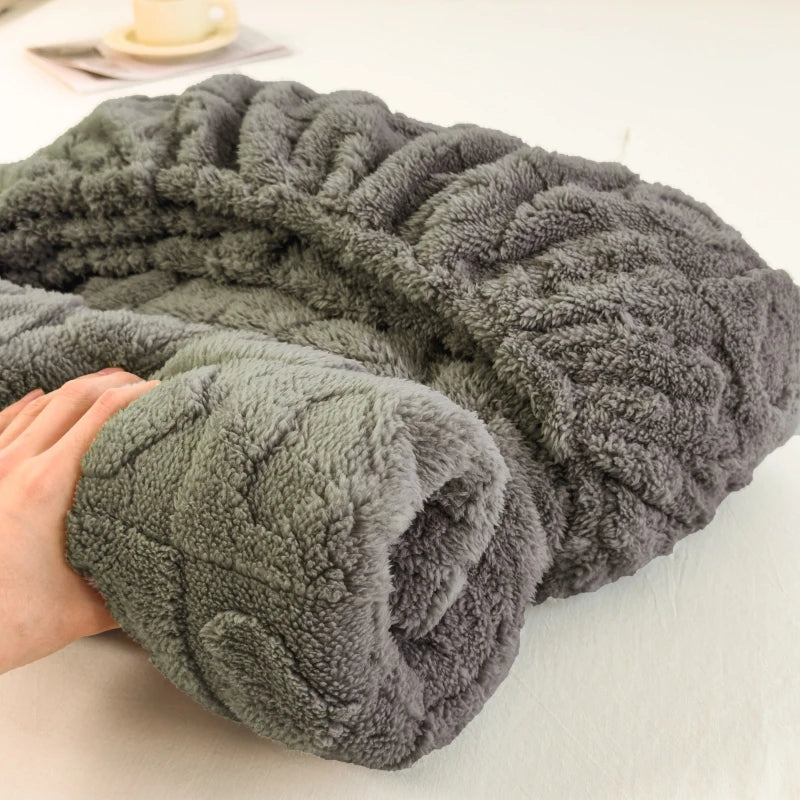 Luxury Milk Velvet Fitted Sheet – Ultra-Soft & Stylish Bedding Essential!