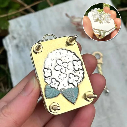 Bloom Forever: Handmade Micro Flower Press Kit