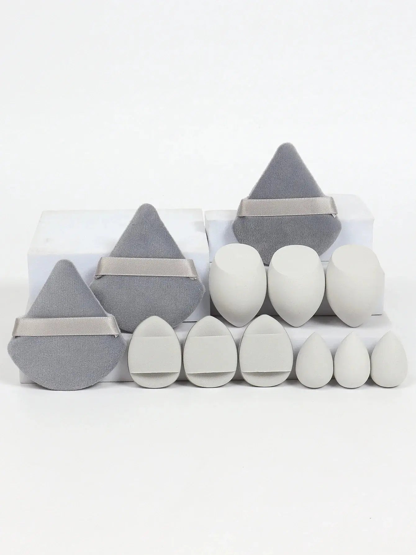 12-Piece All-Purpose Makeup Sponge Set, Made of 3 Loose Powder Puffs, 3 Mini Air Cushion Puffs, 3 Beauty Eggs and 3 Mini Beauty Shop Cherry Darling Store