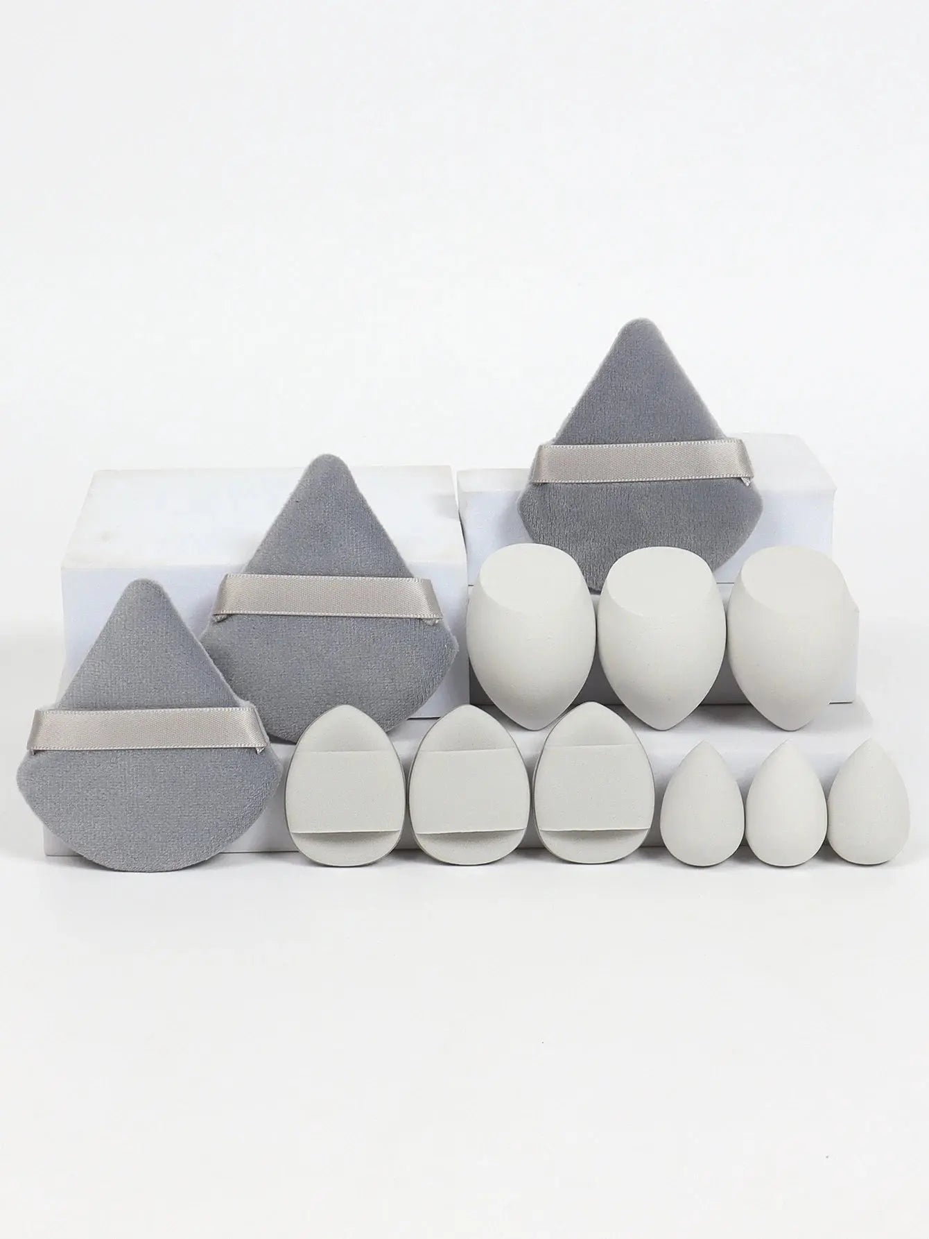 12-Piece All-Purpose Makeup Sponge Set, Made of 3 Loose Powder Puffs, 3 Mini Air Cushion Puffs, 3 Beauty Eggs and 3 Mini Beauty Shop Cherry Darling Store