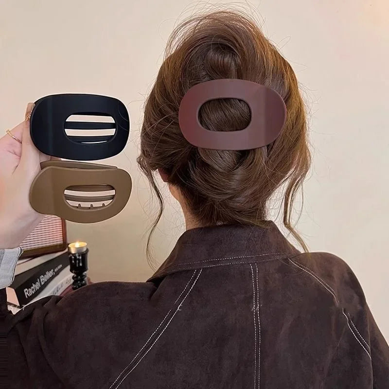Sleek & Strong Claw Clip – No Bump, All Grip!