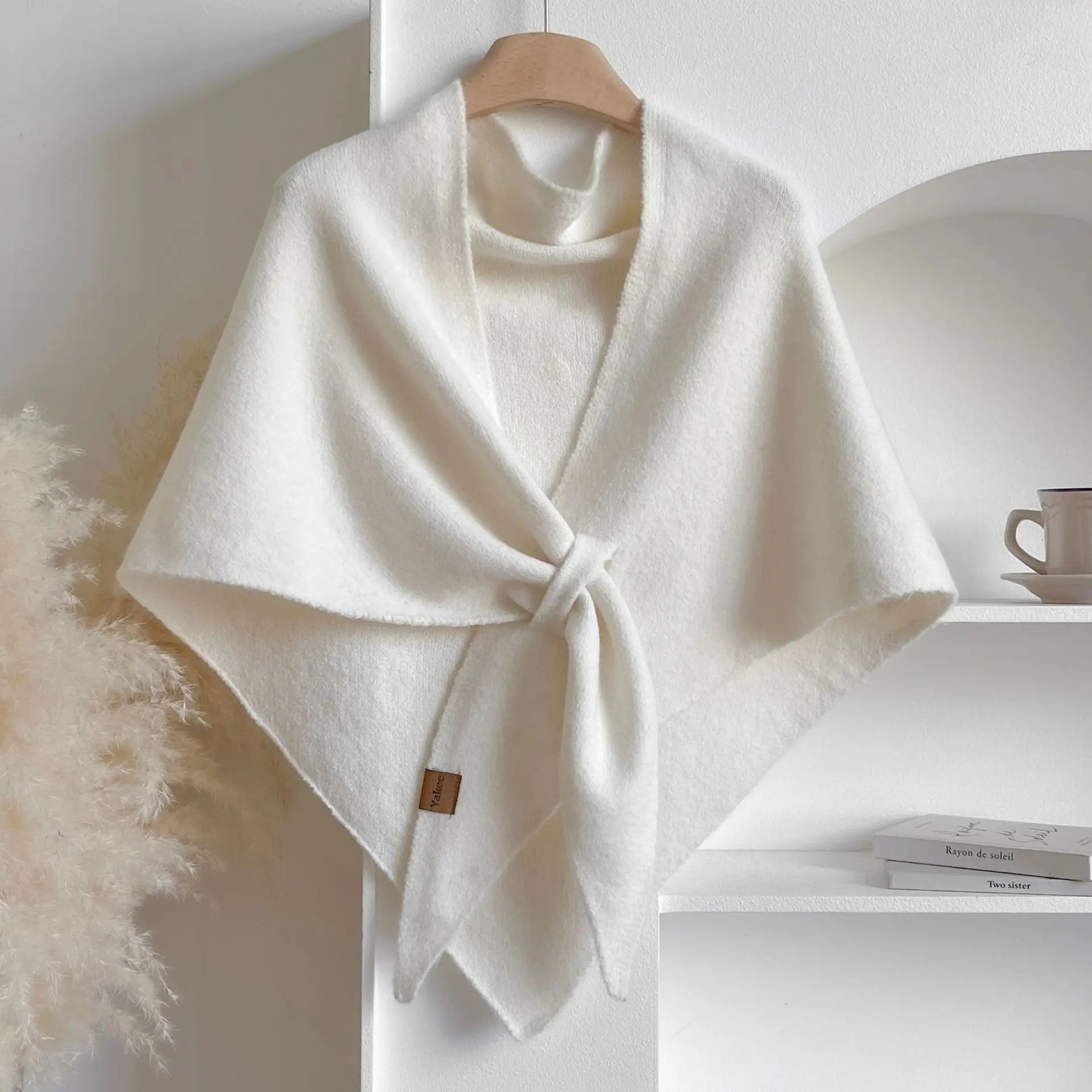 CozyCharm™ Scarf – Effortless Style, All-Day Comfort