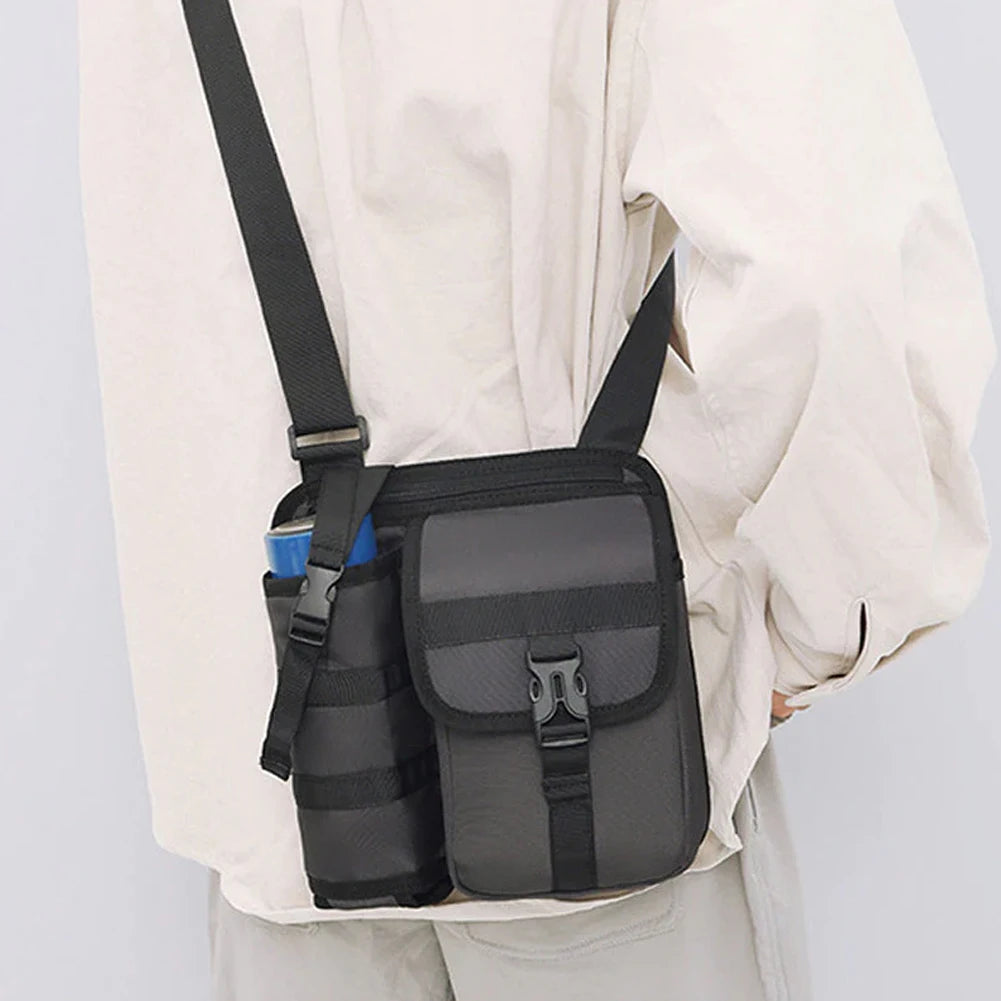 Bolso cruzado elegante y práctico: ¡hidratación sobre la marcha!