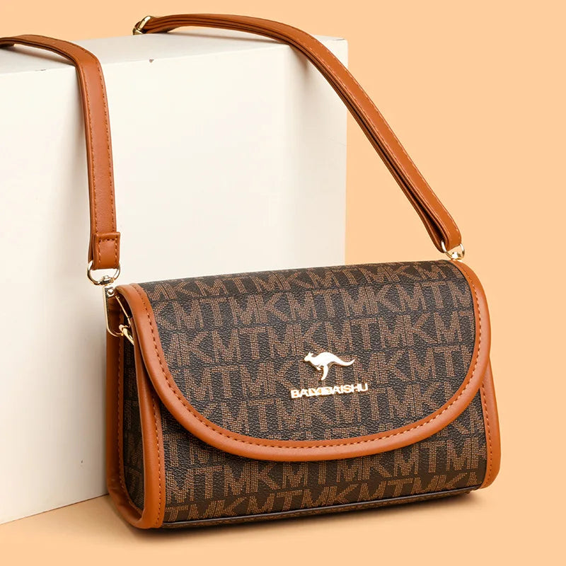 2025 Spring and Summer New High-end Bag Women's Trendy Retro Printed Letters Versatile Messenger Small Square Bag