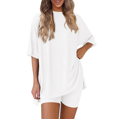 Breezy Lounge Duo – Oversized Shirt & Shorts Set for Ultimate Comfort!