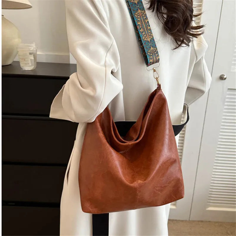 Classic Soft PU Leather Handbag Women Single Shoulder Crossbody Bags For Woman Large Capacity Bucket Bag Fashionable Women's Bag