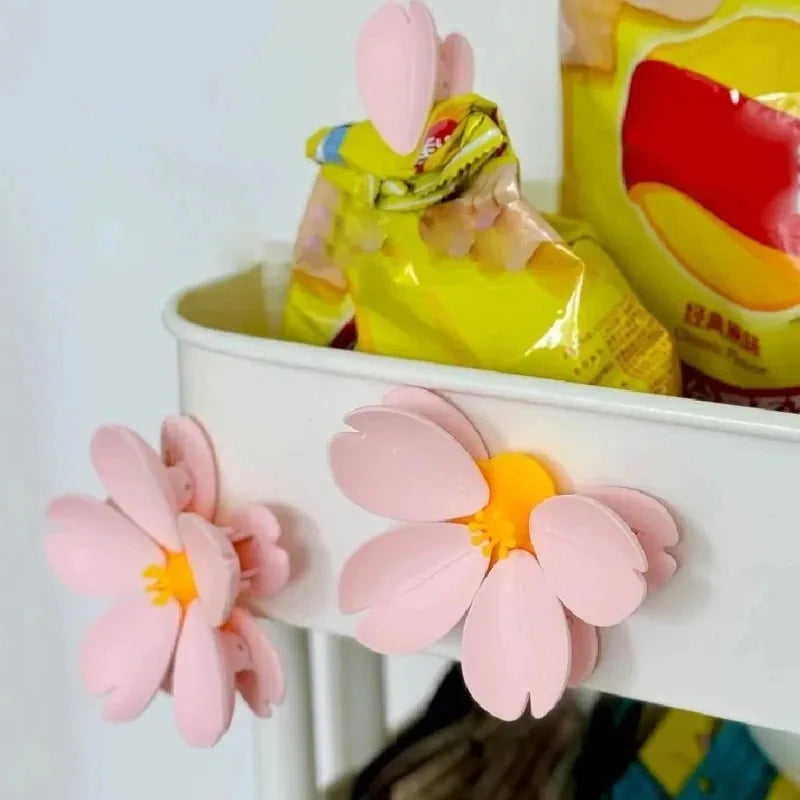 ClipCharm™ Flower Magnet 💖 — Pretty Grip for Everyday Use