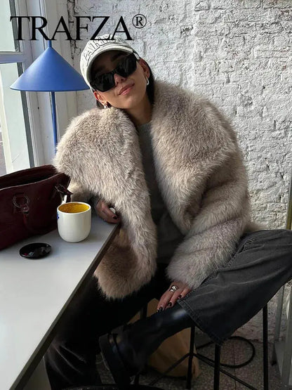 View details for TRAF 2024 Women Fashion Cropped Faux Fur Jacket Coat Long Sleeve Front 