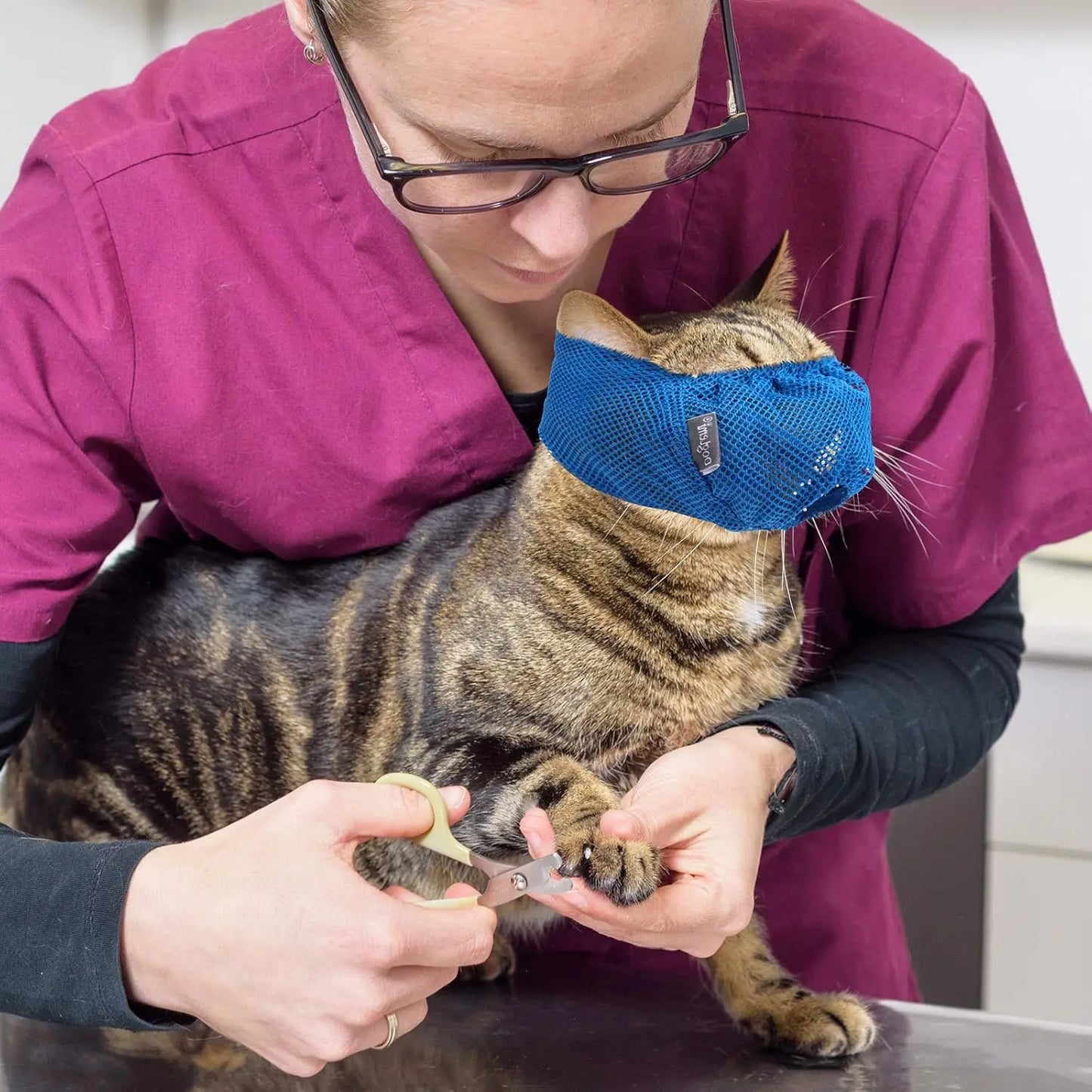 Breathable Cat Muzzle – Stress-Free Grooming & Vet Visits!